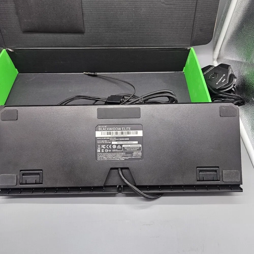 Razer BlackWidow Elite Mechanical Gaming Keyboard W Logitech G502 Mouse Tested